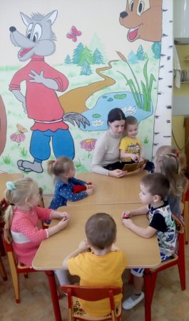 Родители читают басни Ивана Крылова