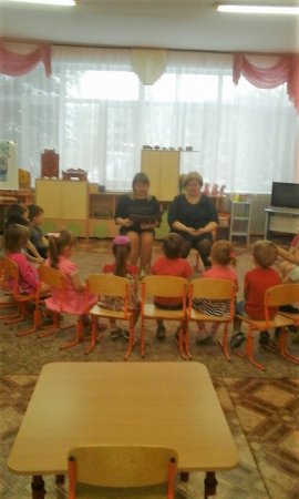 Родители читают басни Ивана Крылова