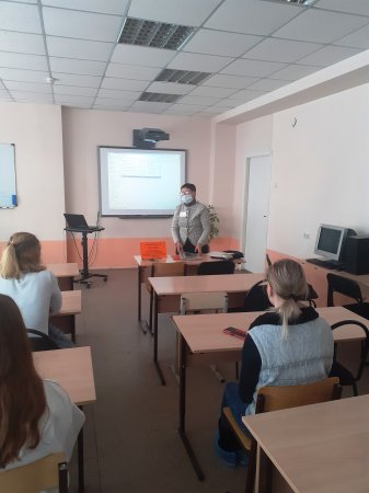 Непокоренный Ленинград…