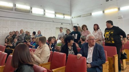 Как здорово, что все мы здесь сегодня собрались!